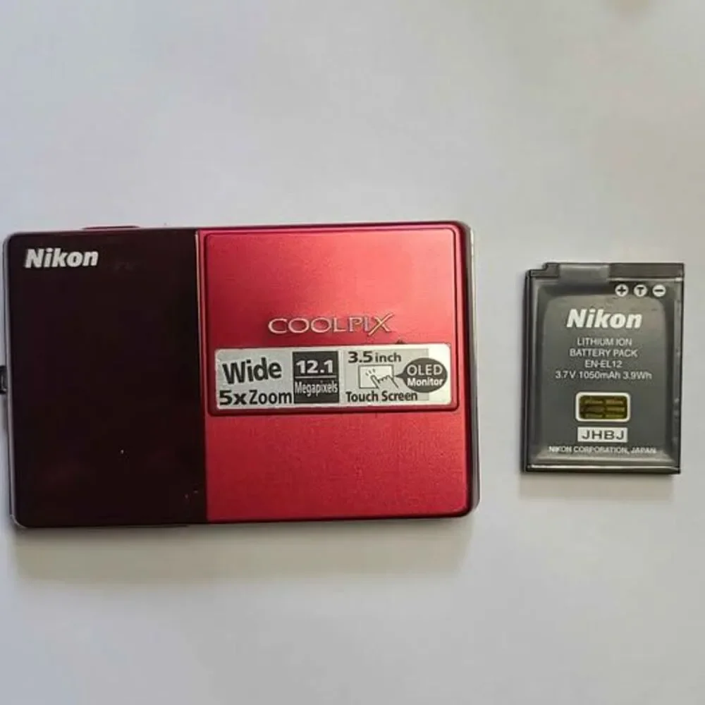 Nikon Coolpix S70 Digital Camera